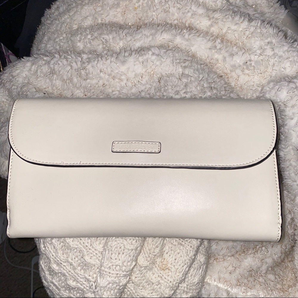 BRAND NEW VERA BRADLEY CLUTCH